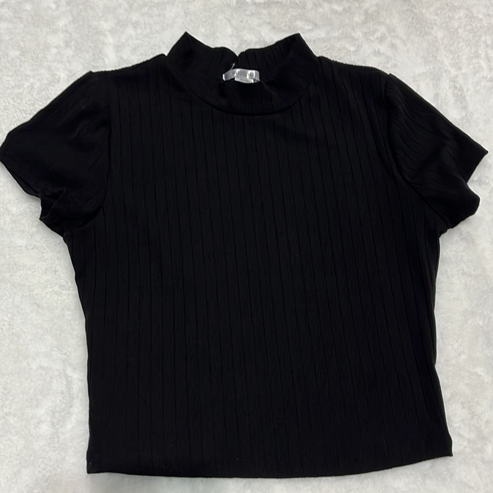 Cropped Baby Tee - Juniors - Picture 8 of 11